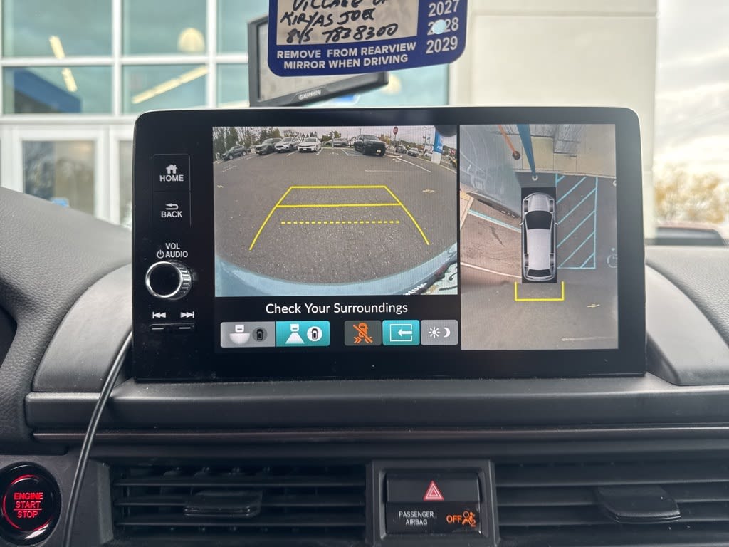 Thumbnail: 2024 Honda Pilot - 18