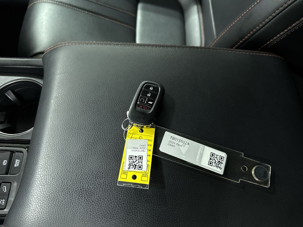 Thumbnail: 2024 Honda Pilot - 16