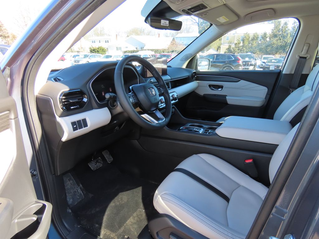 Thumbnail: 2026 Honda Pilot - 2