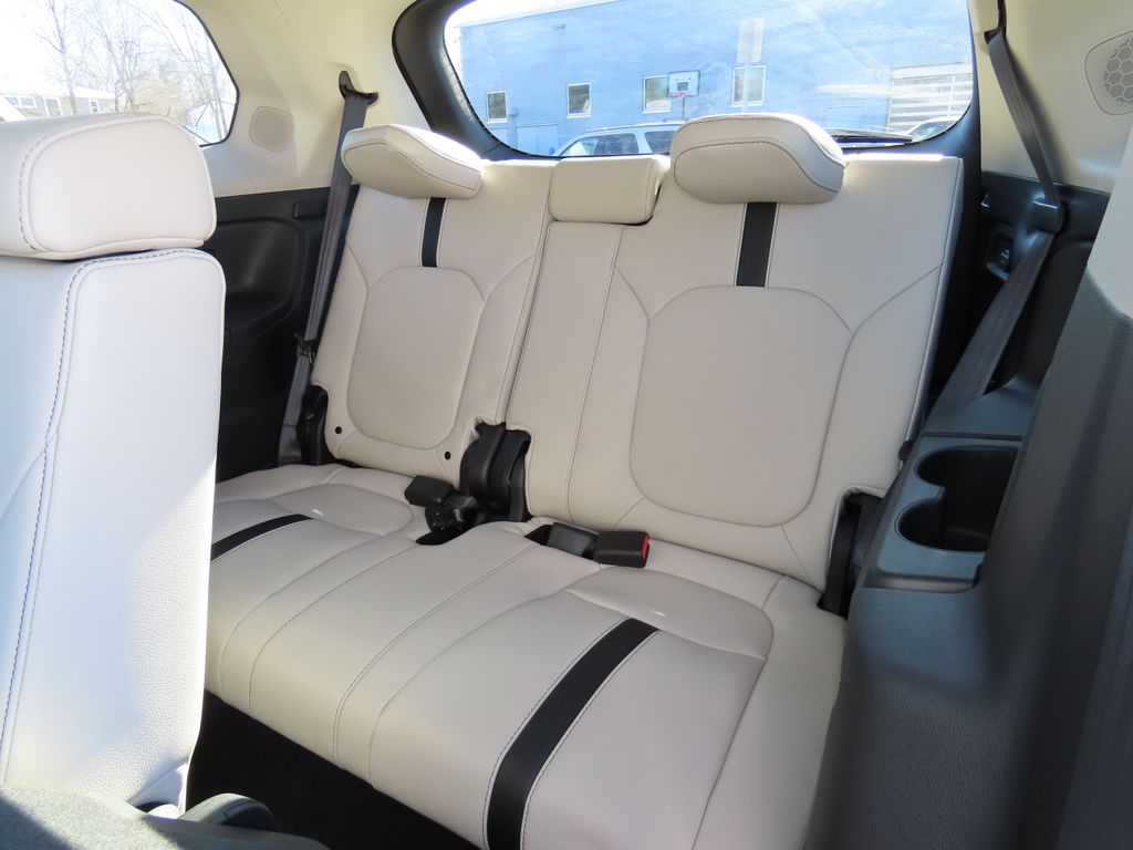 Thumbnail: 2026 Honda Pilot - 21