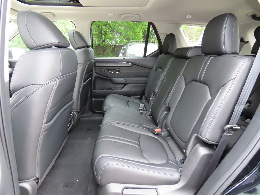 Thumbnail: 2026 Honda Pilot - 13