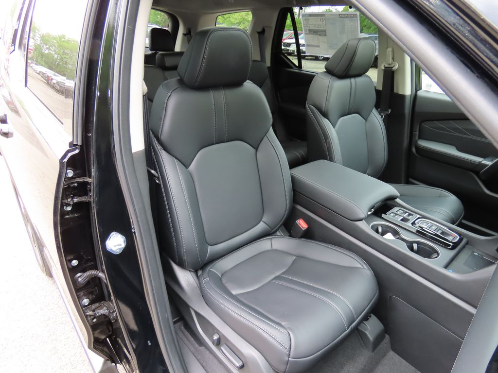 Thumbnail: 2026 Honda Pilot - 24
