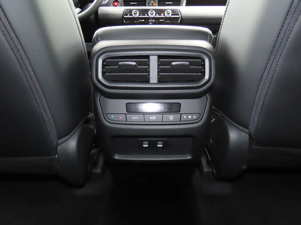 Thumbnail: 2026 Honda Pilot - 29