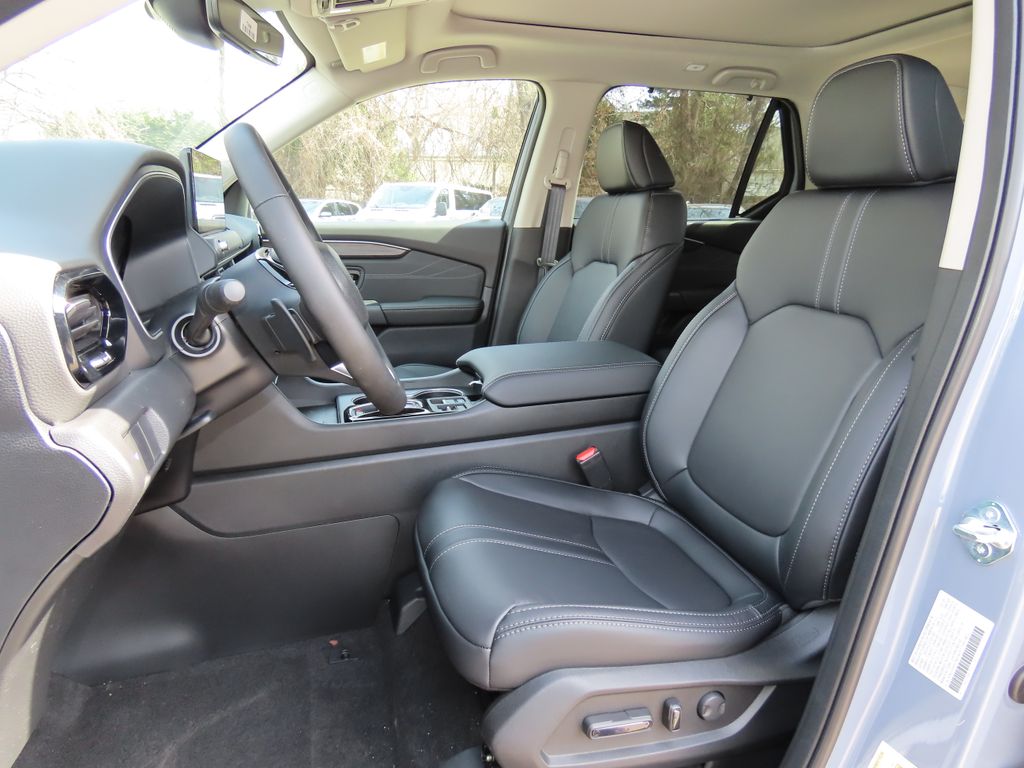 Thumbnail: 2026 Honda Pilot - 11