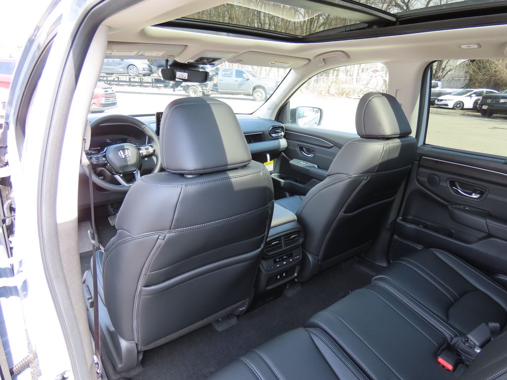 Thumbnail: 2026 Honda Pilot - 22