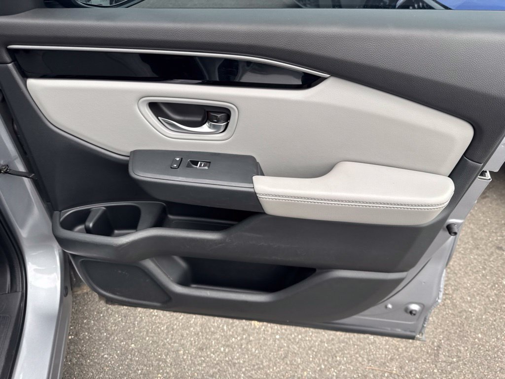 Thumbnail: 2023 Honda Pilot - 20