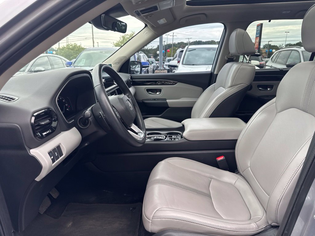 Thumbnail: 2023 Honda Pilot - 8