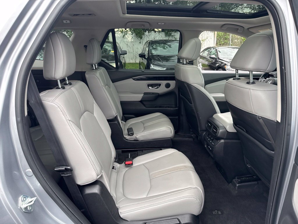 Thumbnail: 2023 Honda Pilot - 22