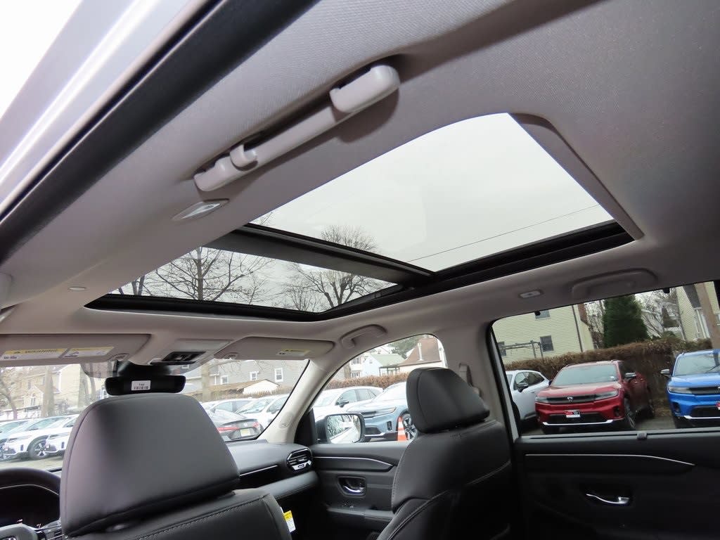 Thumbnail: 2026 Honda Pilot - 23