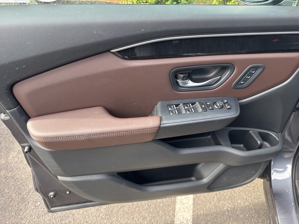 Thumbnail: 2023 Honda Pilot - 16