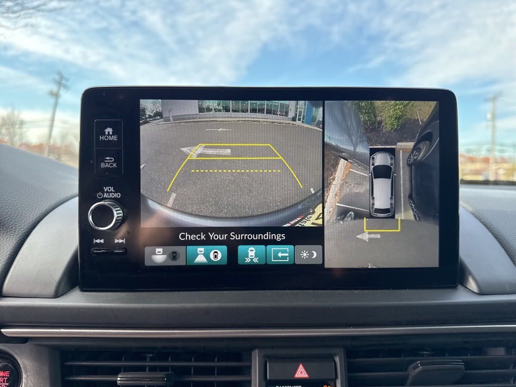 Thumbnail: 2023 Honda Pilot - 18