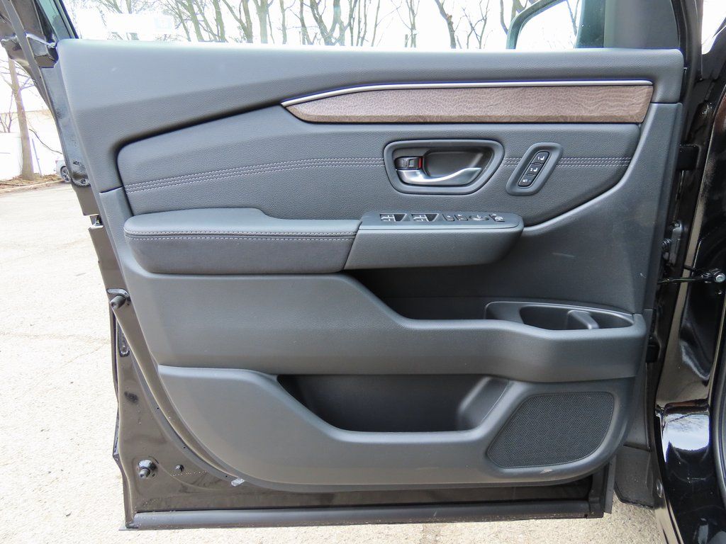 Thumbnail: 2026 Honda Pilot - 23