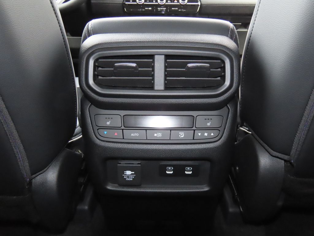 Thumbnail: 2026 Honda Pilot - 30
