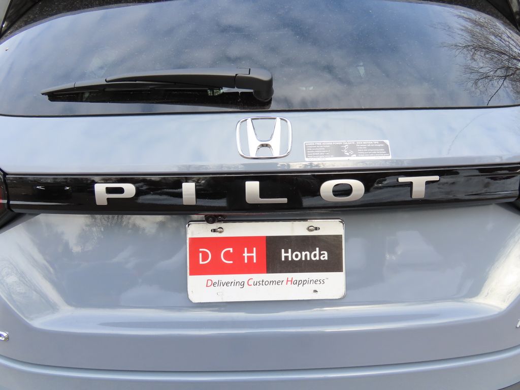 Thumbnail: 2026 Honda Pilot - 7