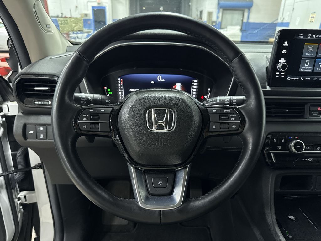 Thumbnail: 2023 Honda Pilot - 2