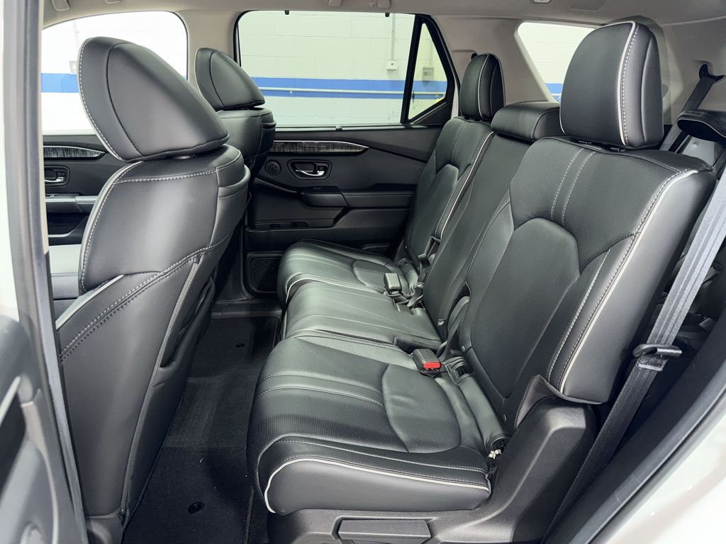 Thumbnail: 2023 Honda Pilot - 11