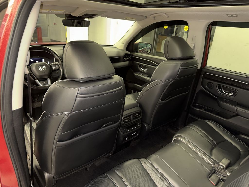 Thumbnail: 2023 Honda Pilot - 33