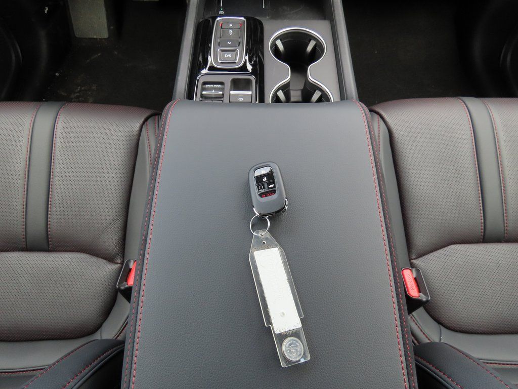 Thumbnail: 2026 Honda Pilot - 32