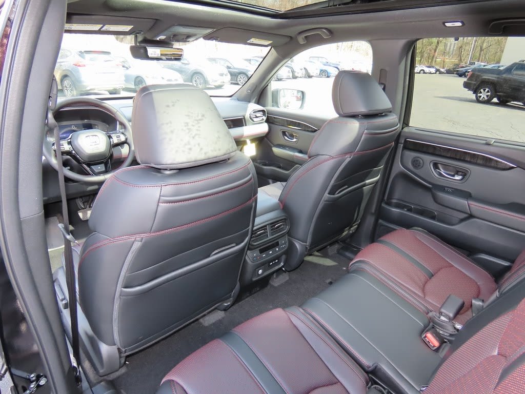 Thumbnail: 2025 Honda Pilot - 20