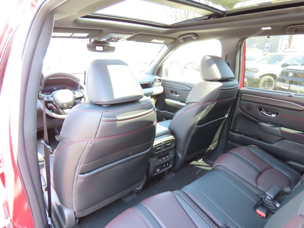 Thumbnail: 2026 Honda Pilot - 21