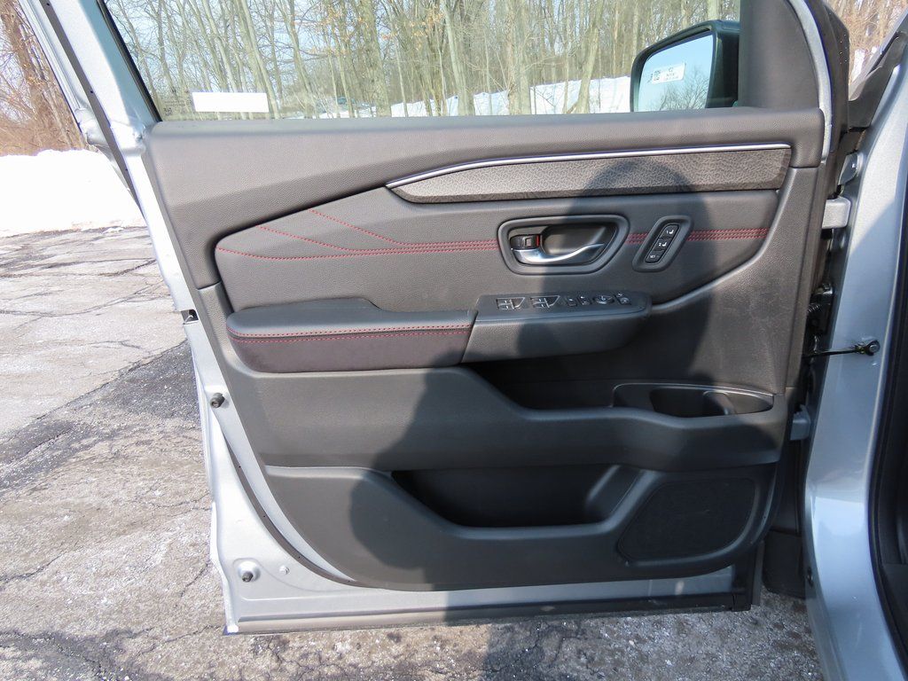 Thumbnail: 2026 Honda Pilot - 23