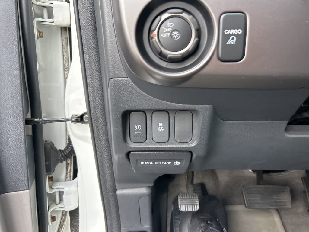 Thumbnail: 2014 Honda Ridgeline - 17