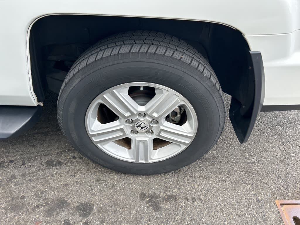 Thumbnail: 2014 Honda Ridgeline - 26