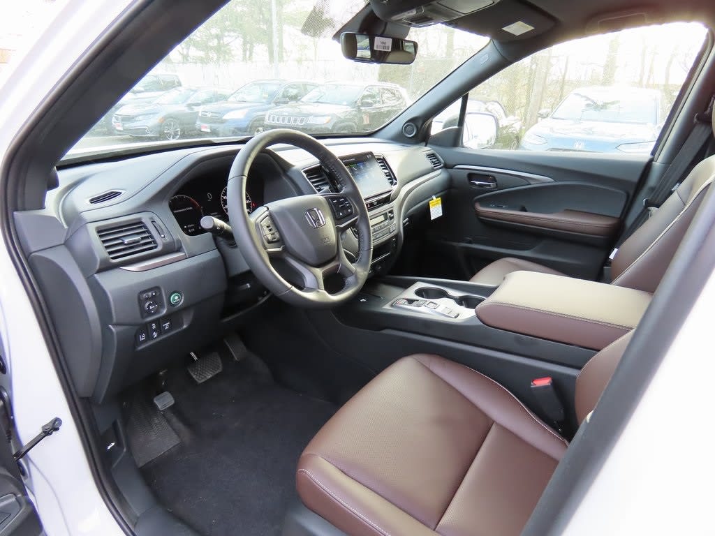 Thumbnail: 2025 Honda Ridgeline - 2