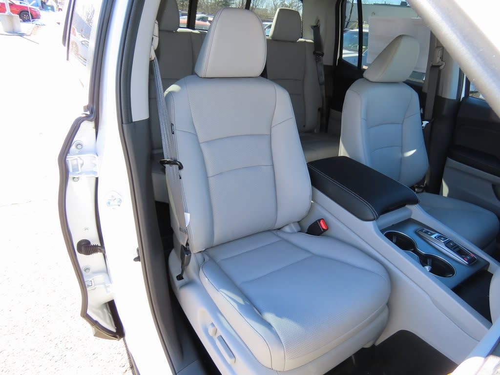 Thumbnail: 2025 Honda Ridgeline - 18