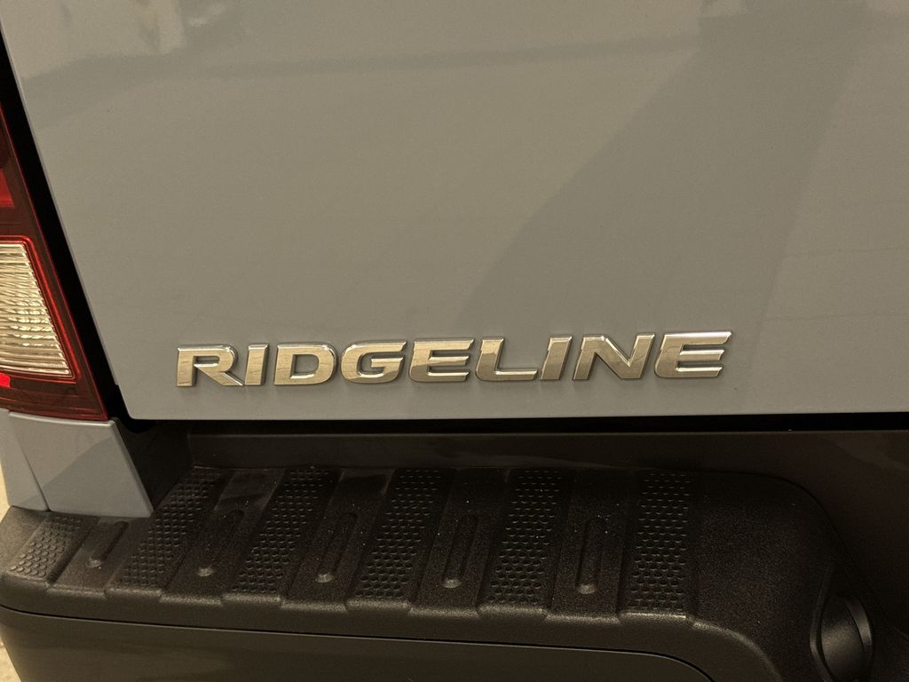 Thumbnail: 2023 Honda Ridgeline - 6