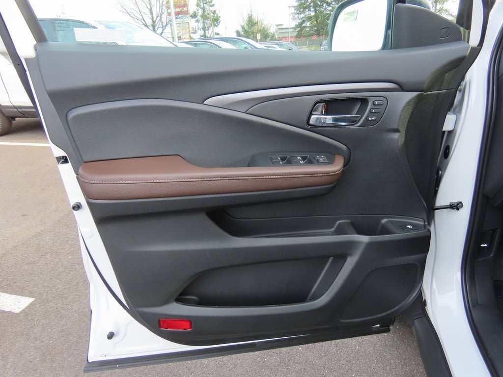 Thumbnail: 2025 Honda Ridgeline - 19