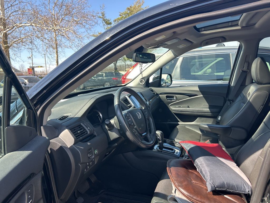 Thumbnail: 2017 Honda Ridgeline - 7