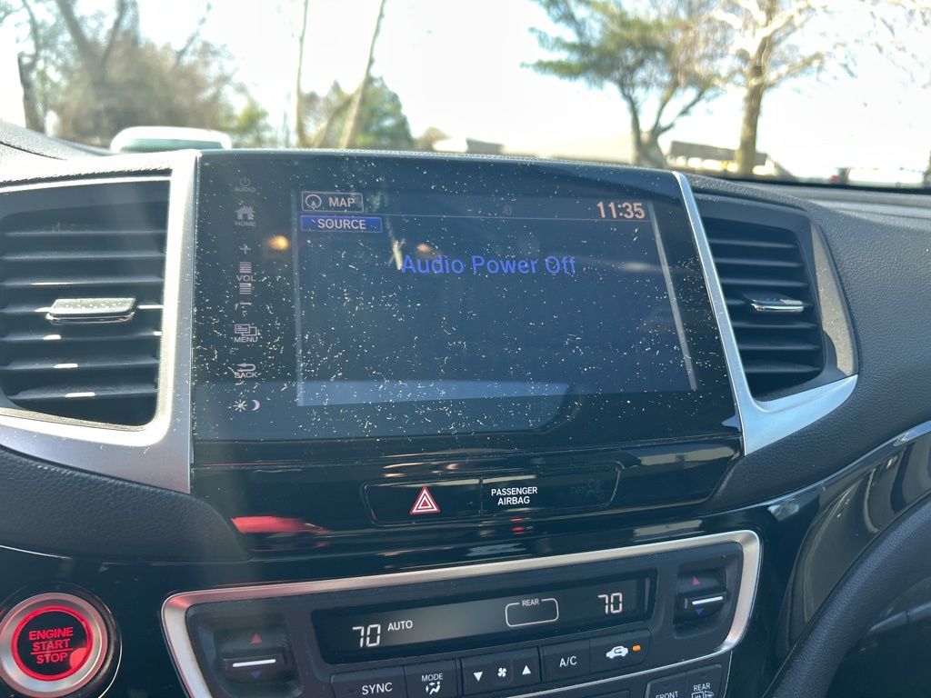 Thumbnail: 2017 Honda Ridgeline - 8