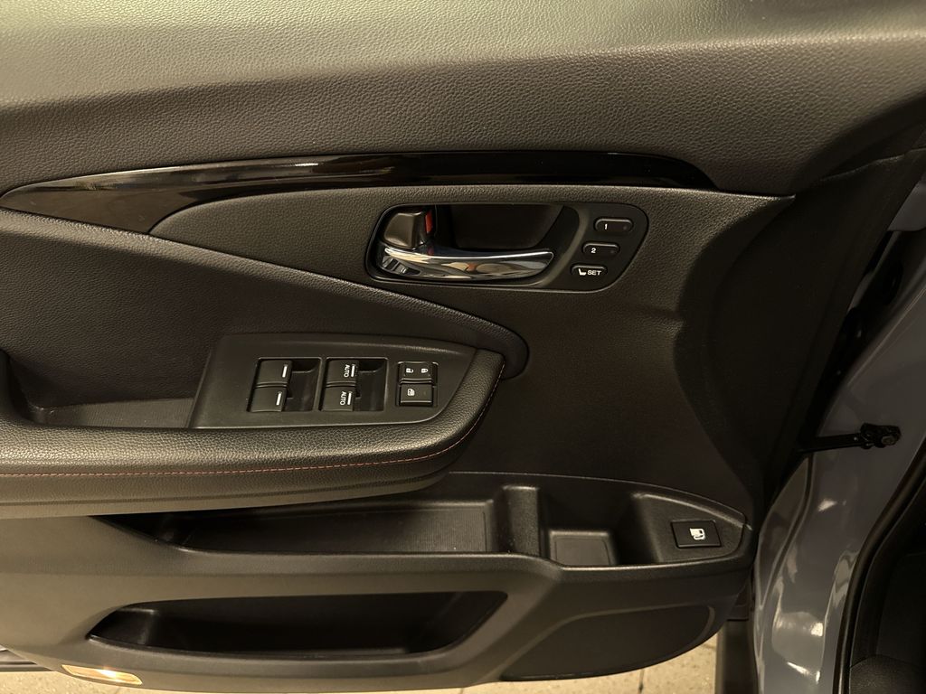Thumbnail: 2023 Honda Ridgeline - 26