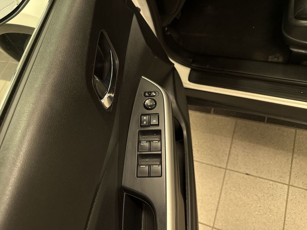 Thumbnail: 2016 Honda CR-V - 22