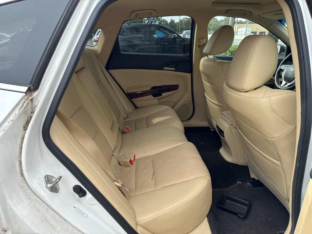 Thumbnail: 2011 Honda Accord Crosstour - 21