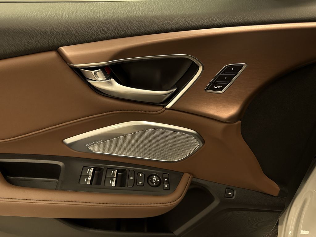 Thumbnail: 2026 Acura RDX - 25