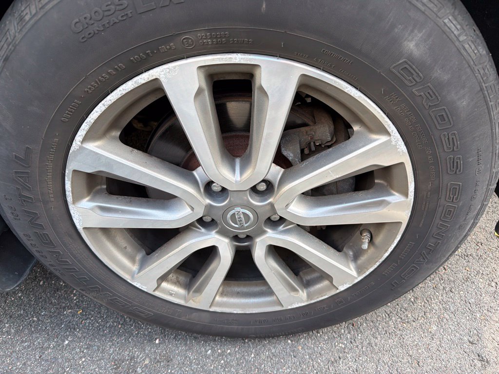 Thumbnail: 2015 Nissan Pathfinder - 16