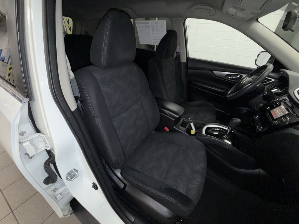 Thumbnail: 2014 Nissan Rogue - 11