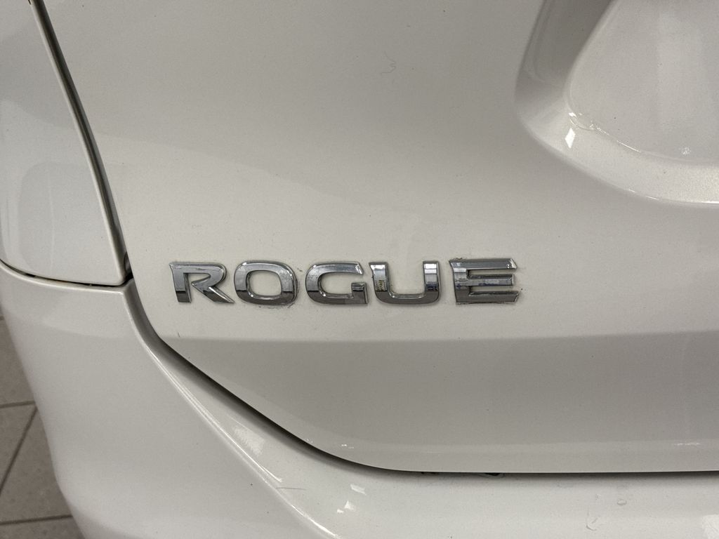 Thumbnail: 2014 Nissan Rogue - 6
