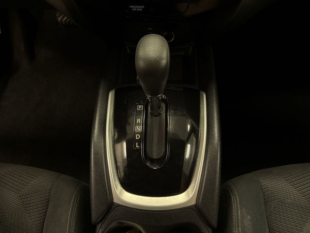 Thumbnail: 2014 Nissan Rogue - 14