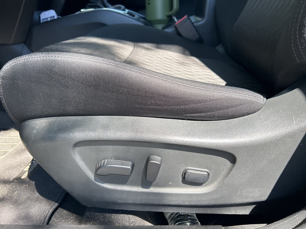 Thumbnail: 2018 Nissan Rogue - 30