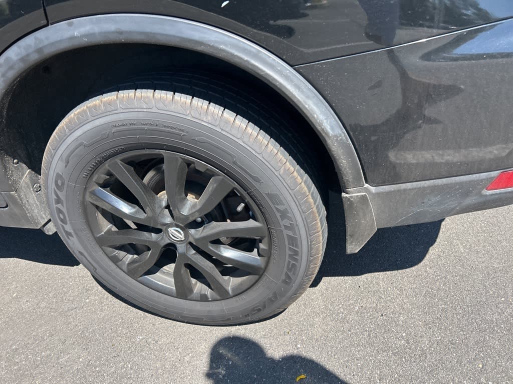 Thumbnail: 2018 Nissan Rogue - 27