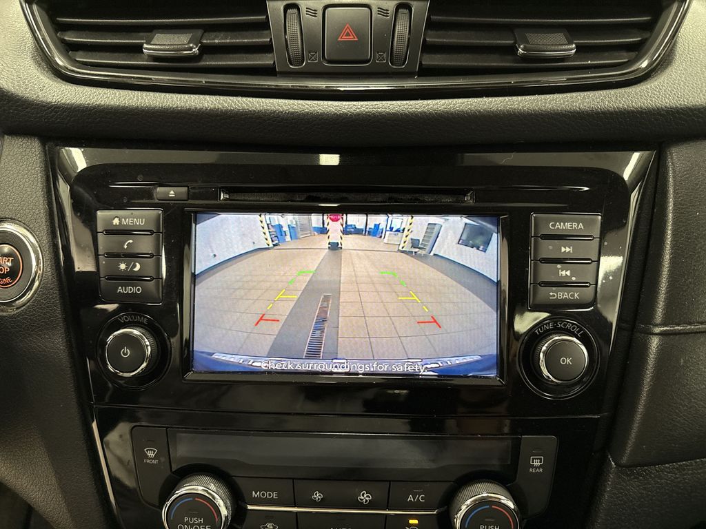 Thumbnail: 2019 Nissan Rogue - 26