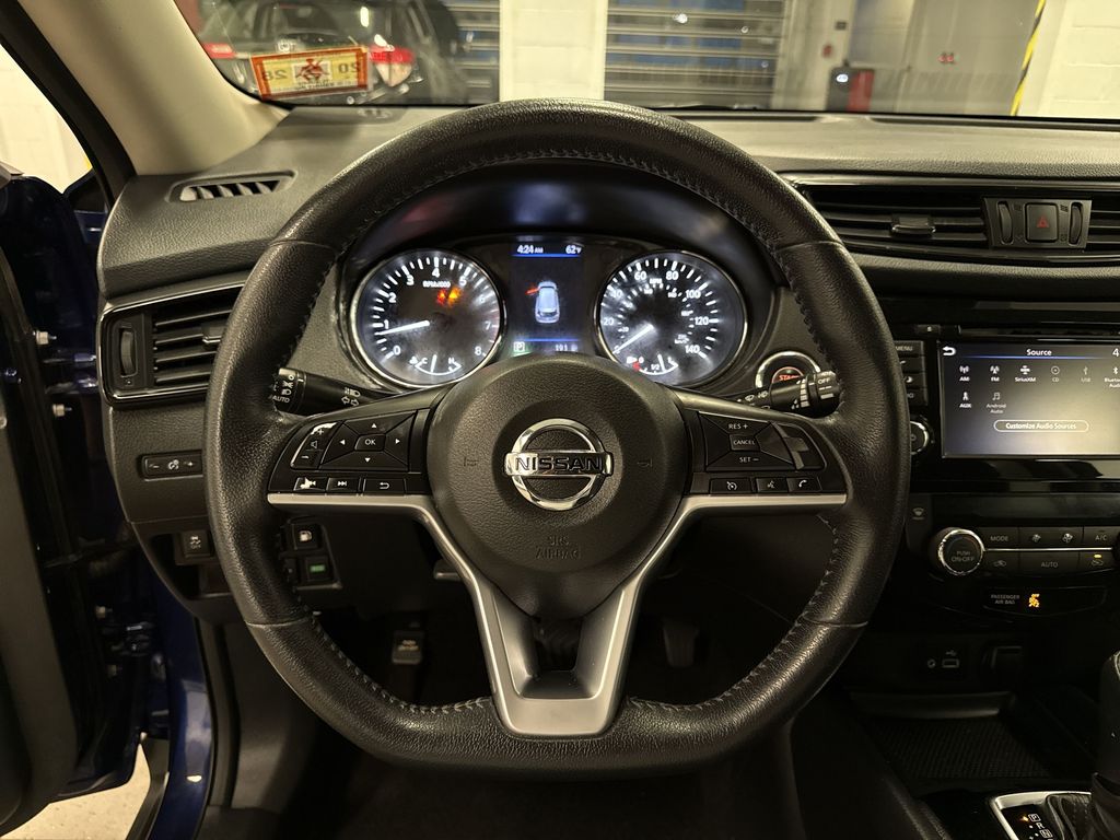 Thumbnail: 2019 Nissan Rogue - 2