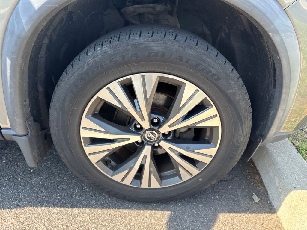 Thumbnail: 2021 Nissan Rogue - 25