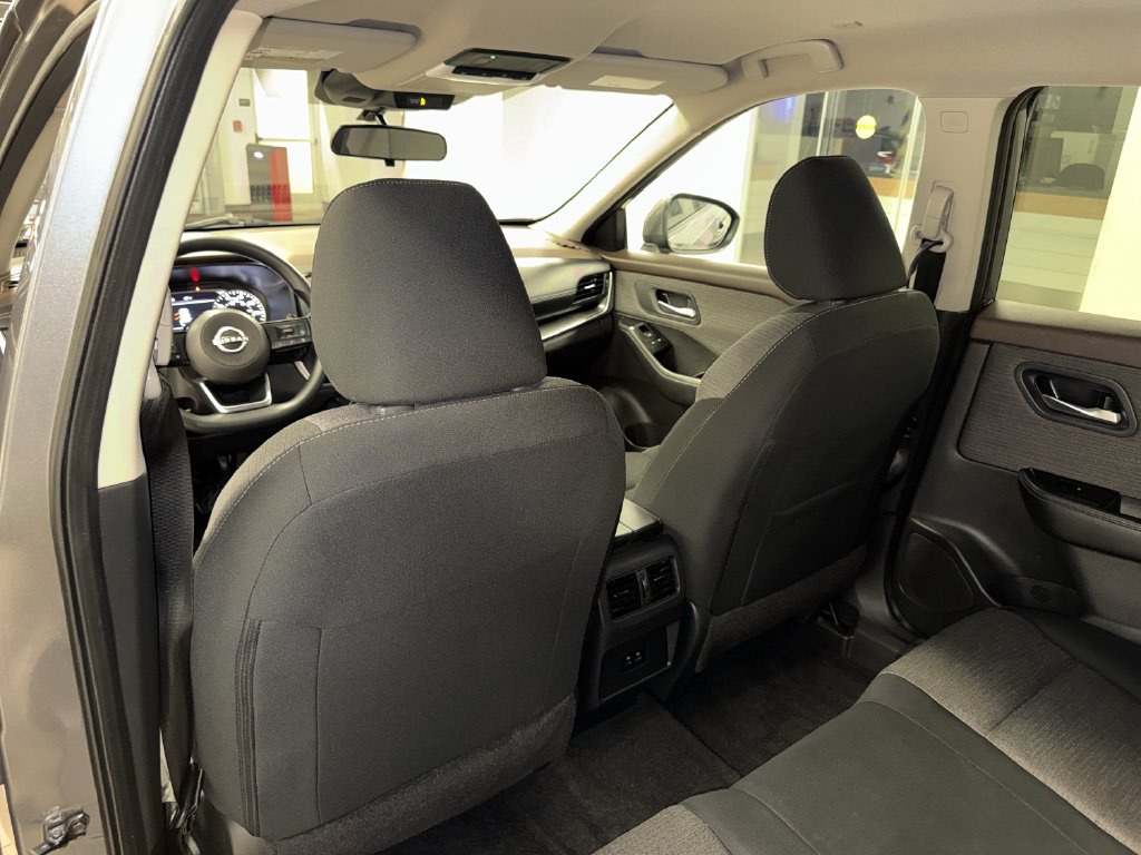 Thumbnail: 2023 Nissan Rogue - 28