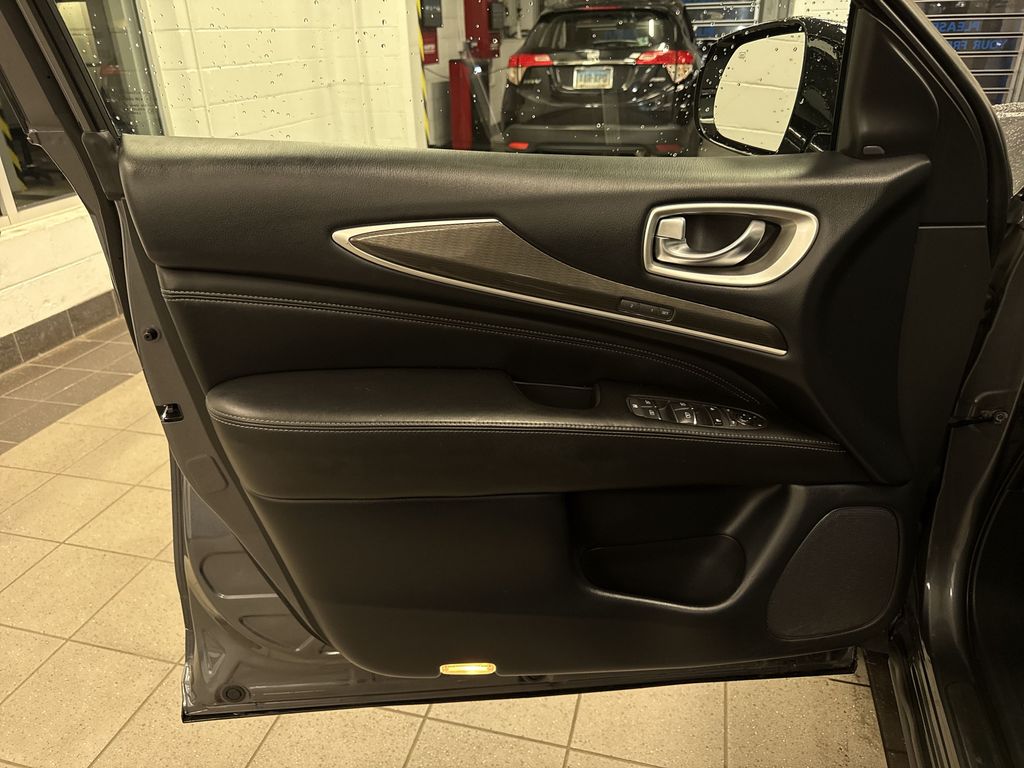 Thumbnail: 2019 INFINITI QX60 - 34