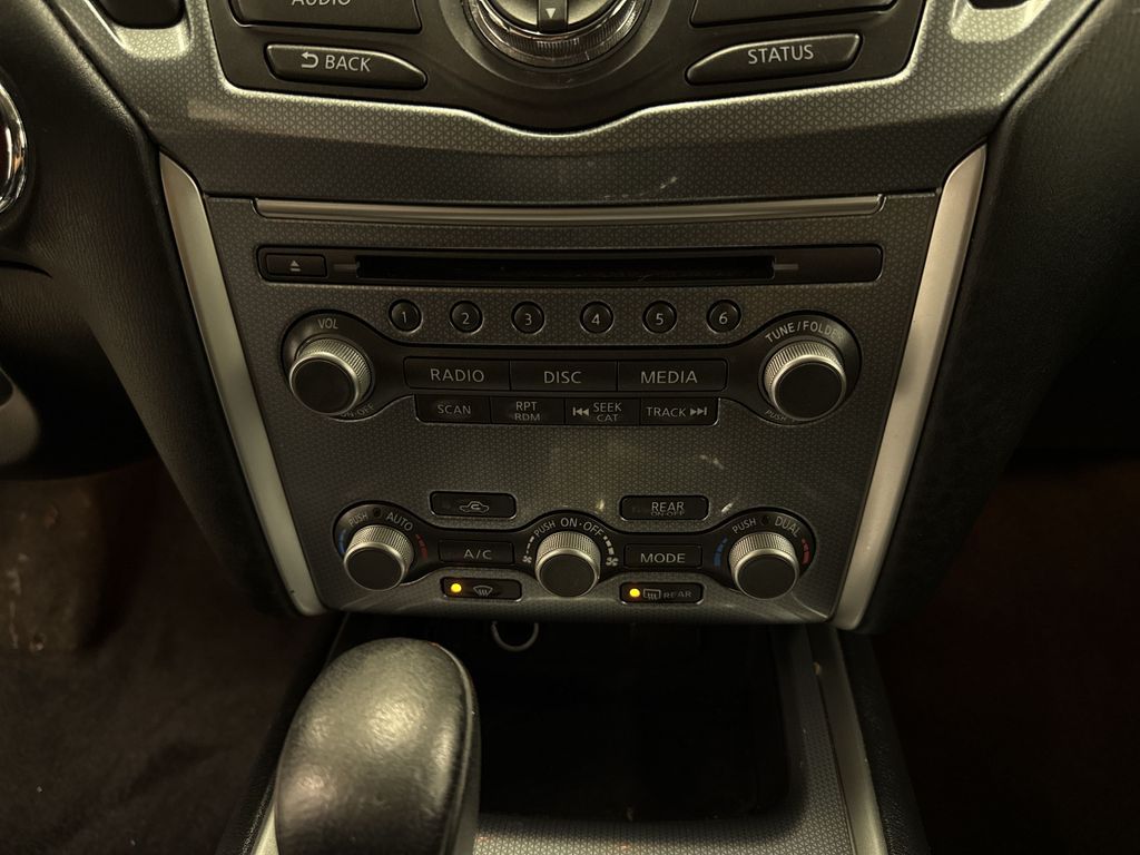 Thumbnail: 2017 Nissan Pathfinder - 25