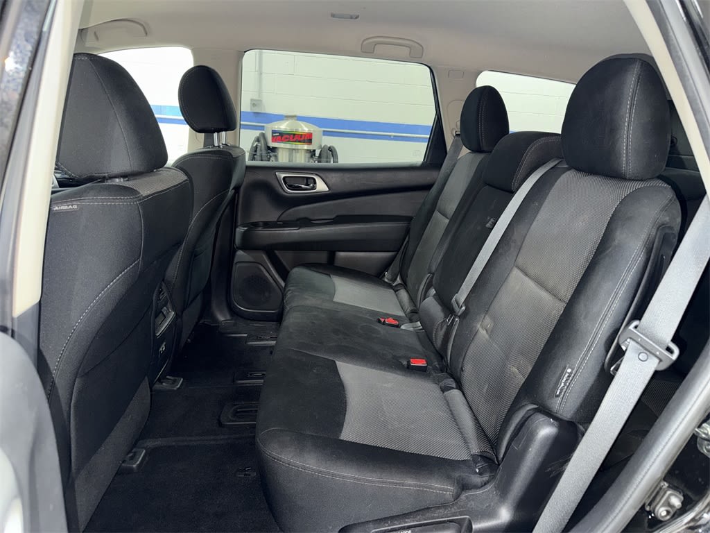 Thumbnail: 2019 Nissan Pathfinder - 13